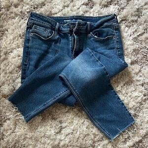 Old Navy Women's Medium super skinny  Jeans size 10 petite